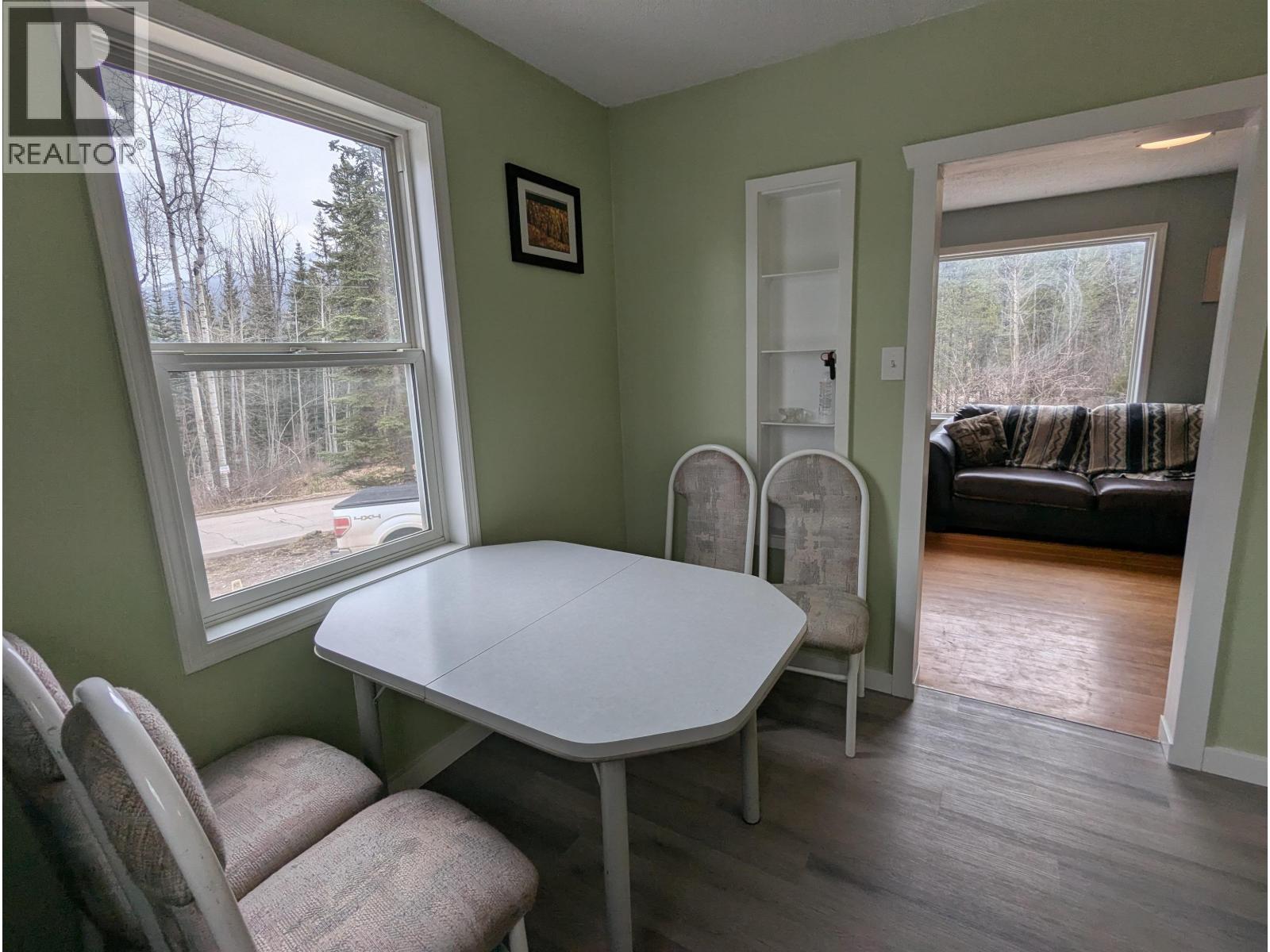7074 KROEKER Road, Smithers