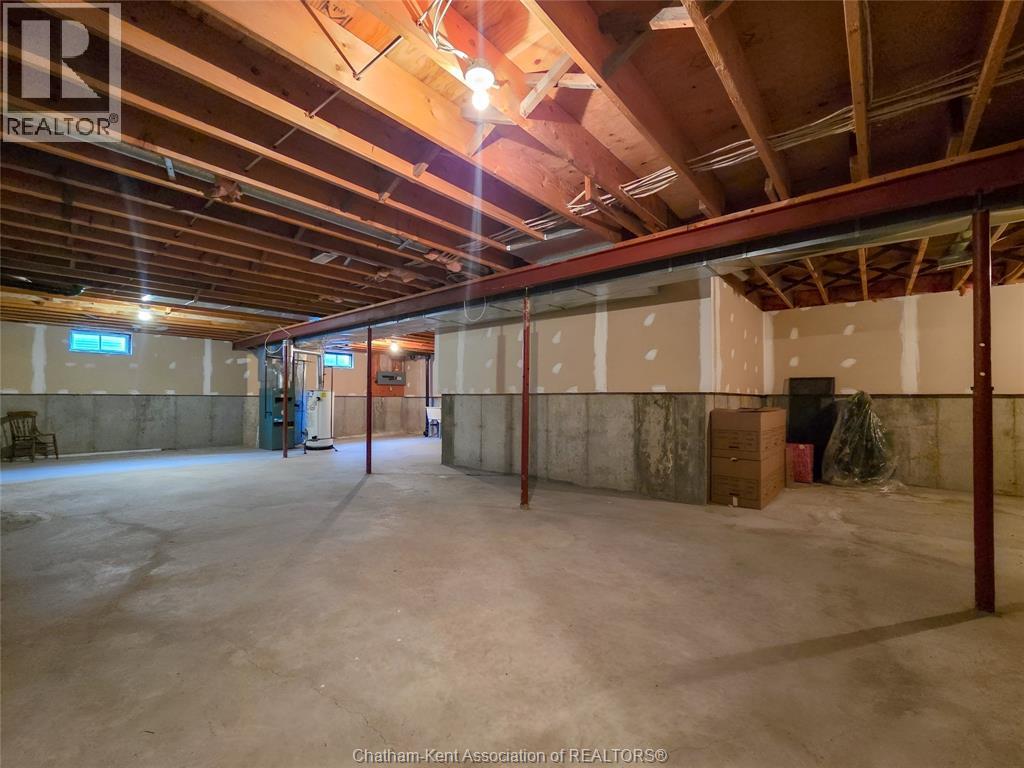 21 Earl DRIVE - 45