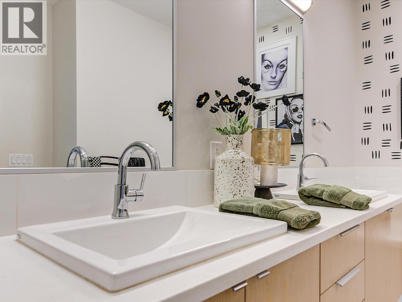 1349 Rocky Point Drive Unit# 5, Kelowna