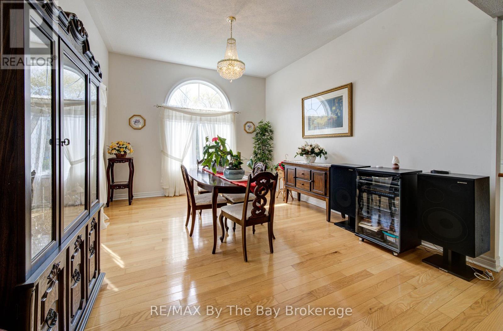 420 RAMBLEWOOD DRIVE - 8