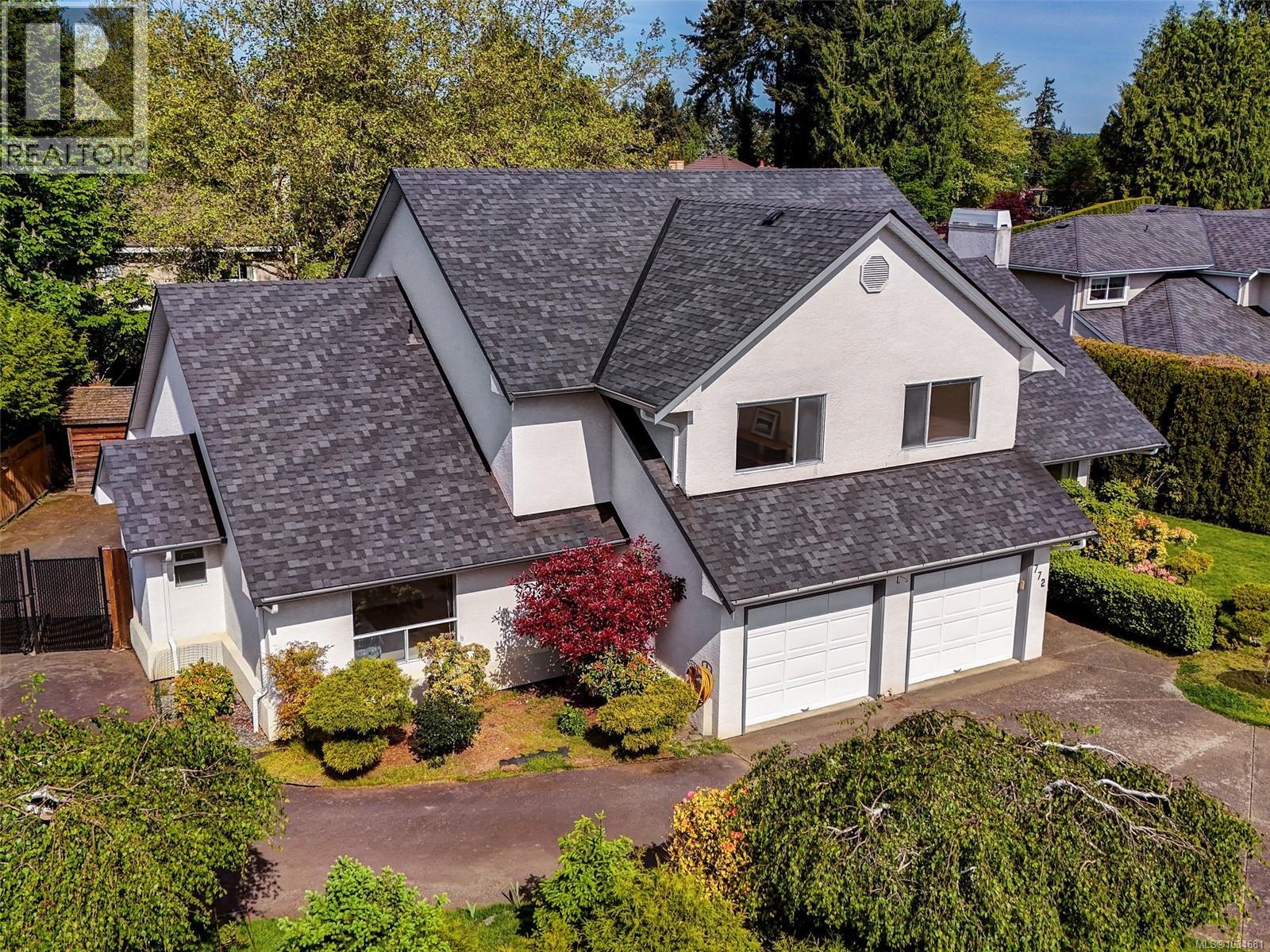  772 Wesley Court, Saanich