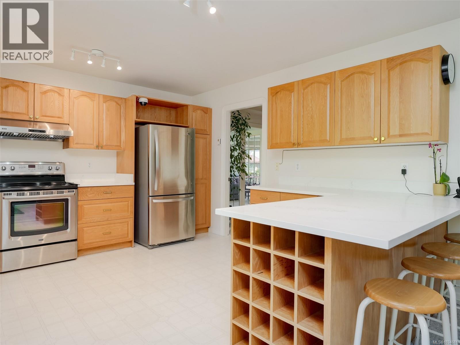 772 Wesley Crt - 5