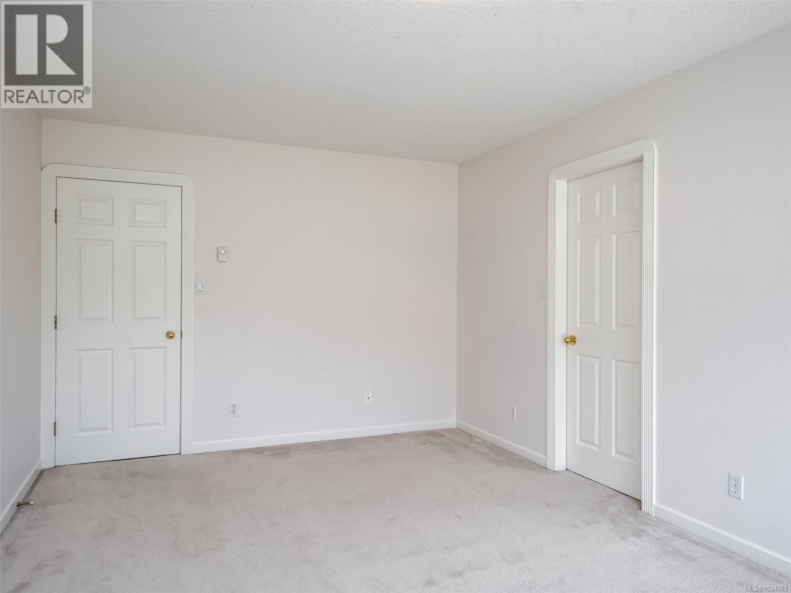  772 Wesley Court, Saanich