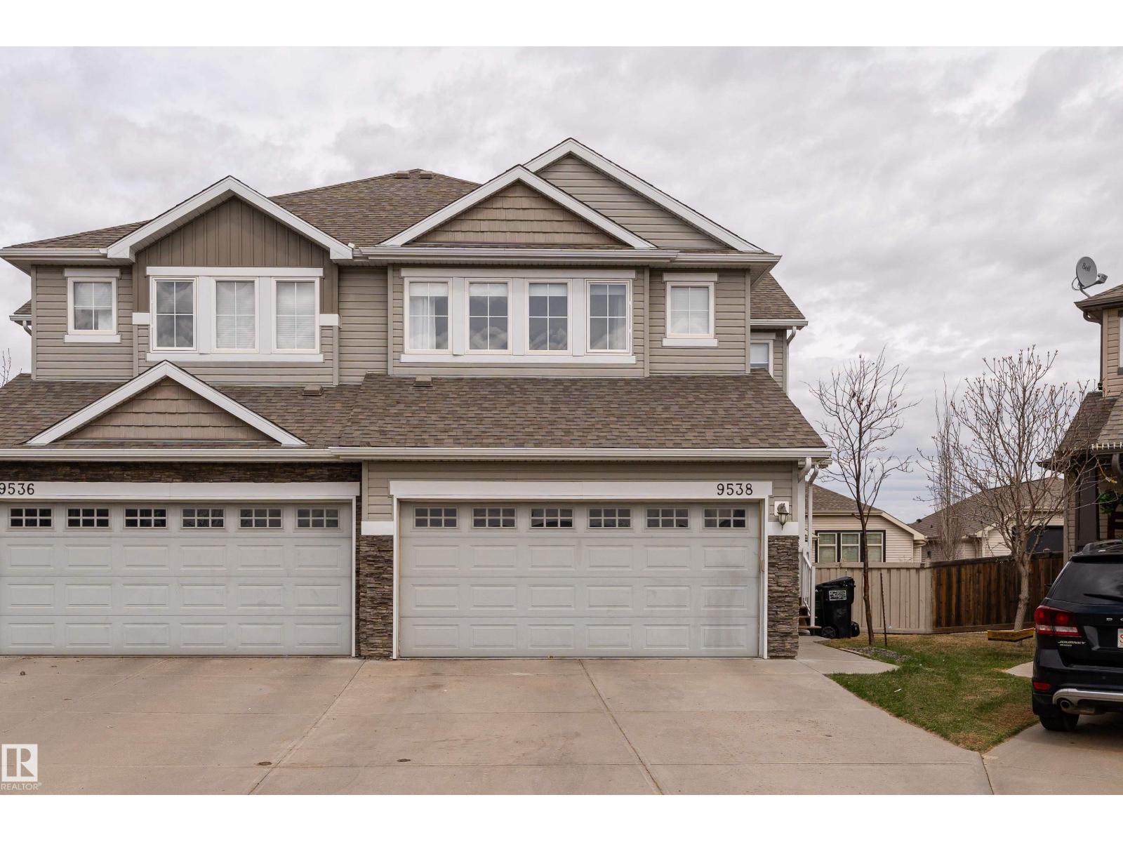 9538 SIMPSON CO NW, Edmonton