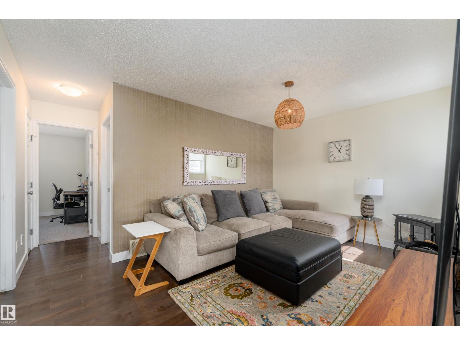 9538 SIMPSON CO NW, Edmonton