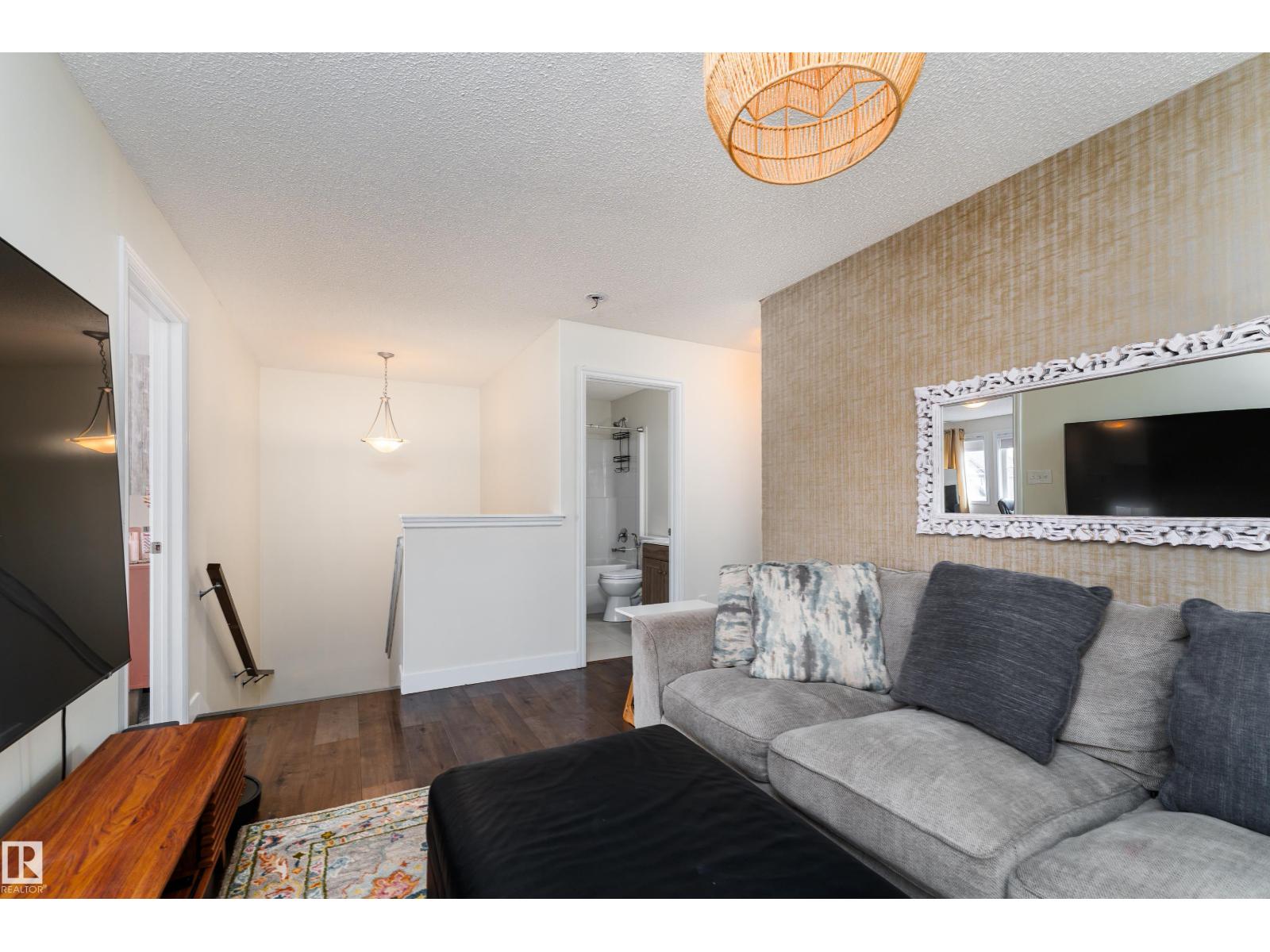 9538 SIMPSON CO NW, Edmonton