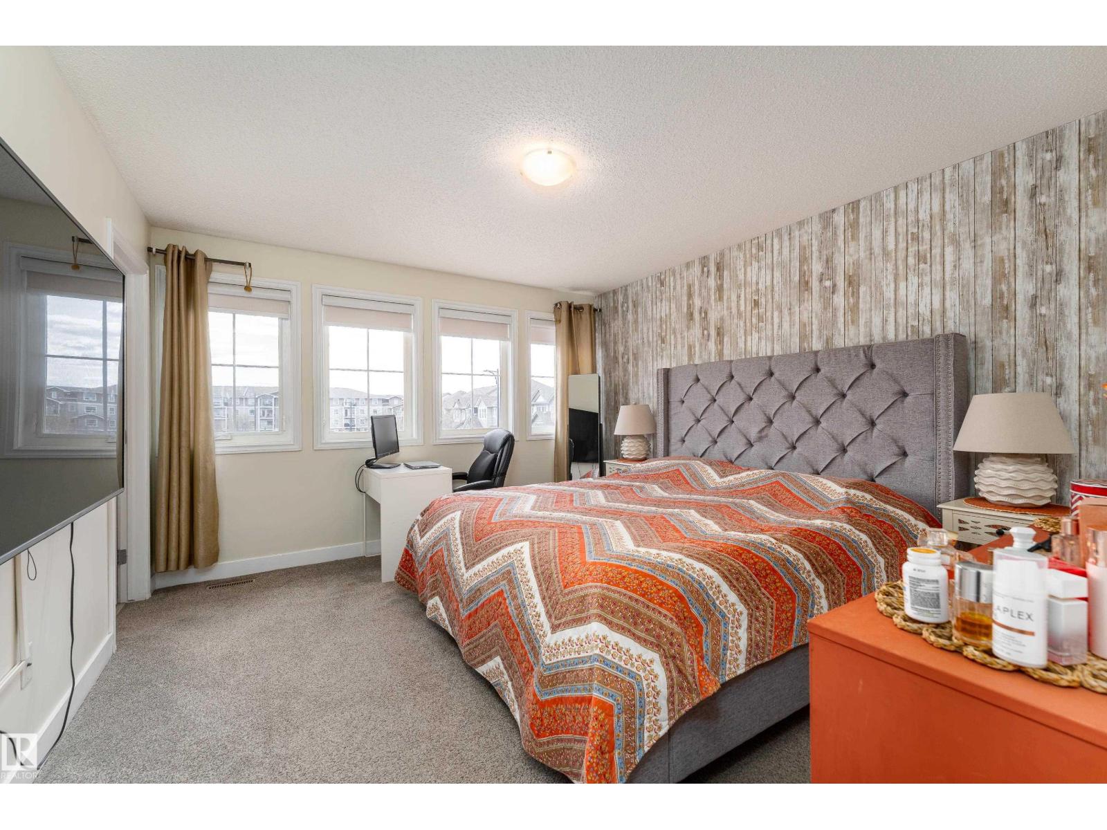 9538 SIMPSON CO NW, Edmonton