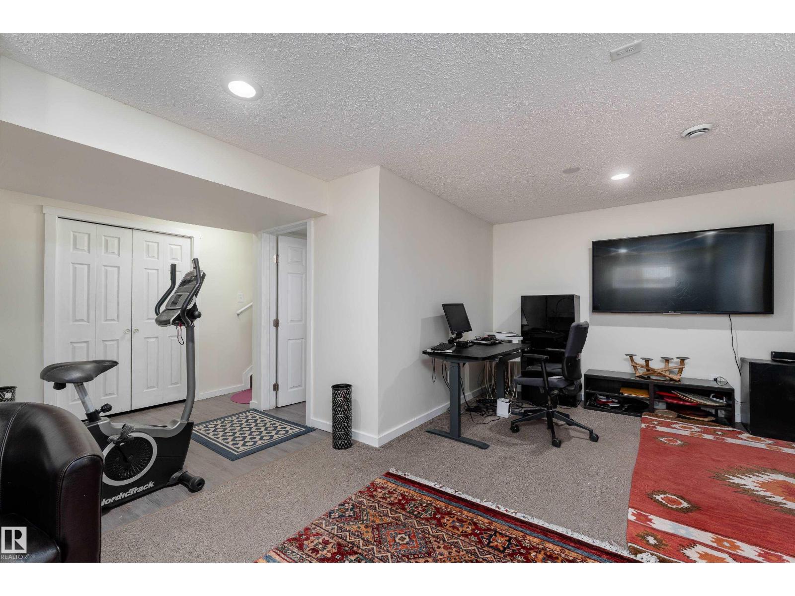 9538 SIMPSON CO NW, Edmonton