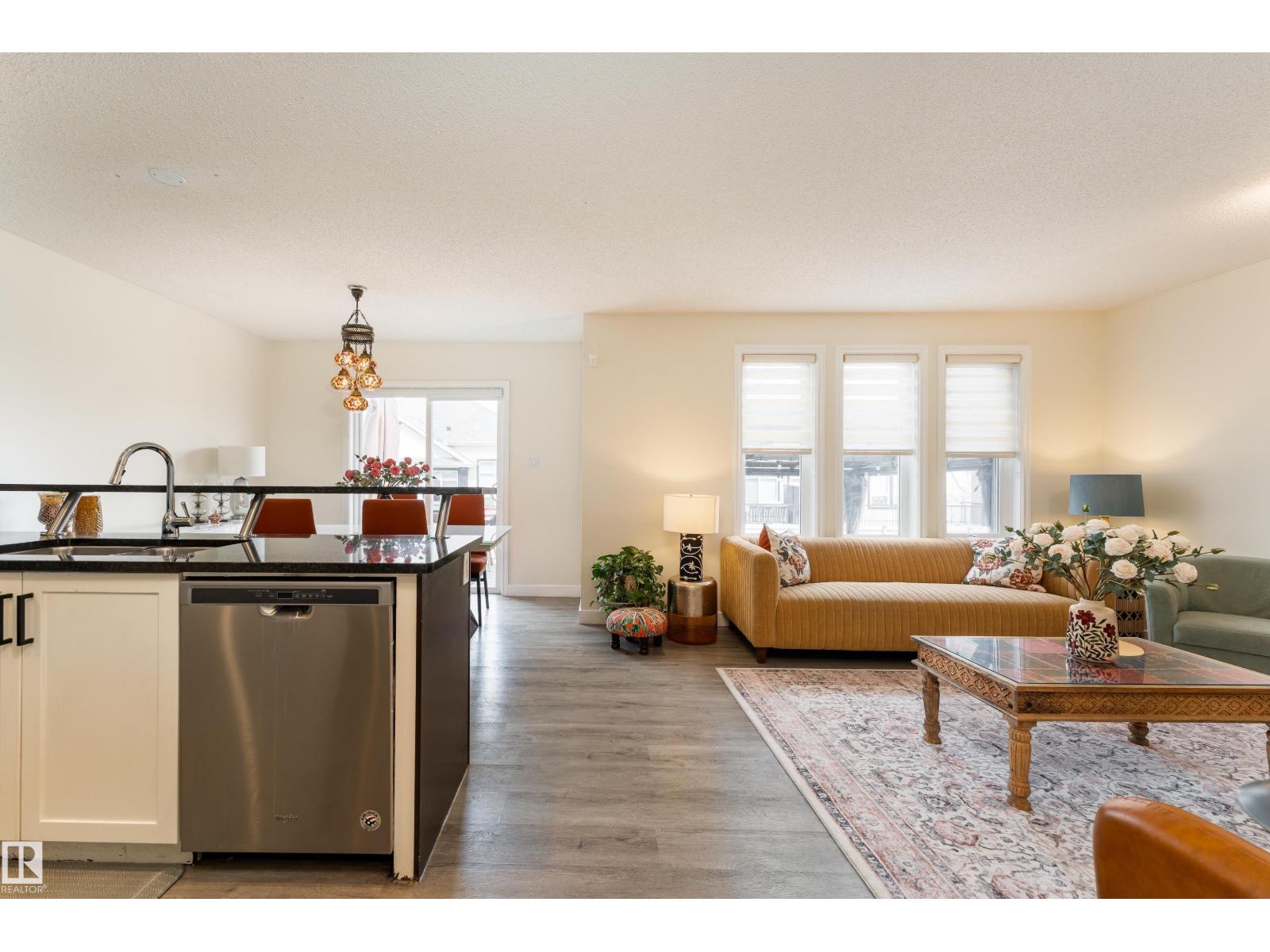 9538 SIMPSON CO NW, Edmonton