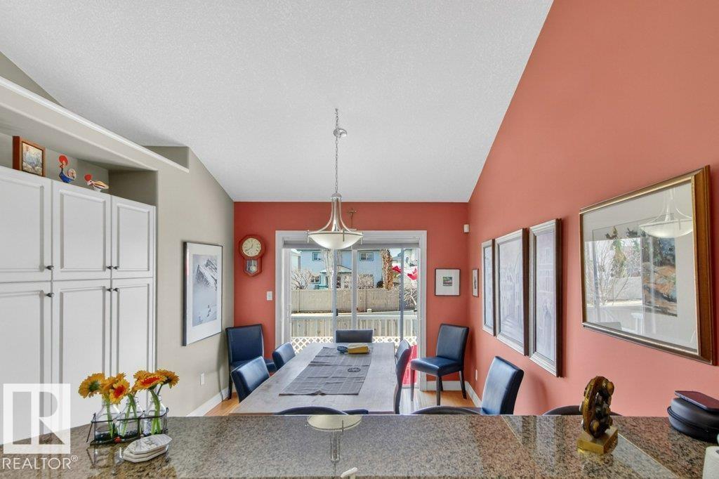 11686 15 AV NW, Edmonton
