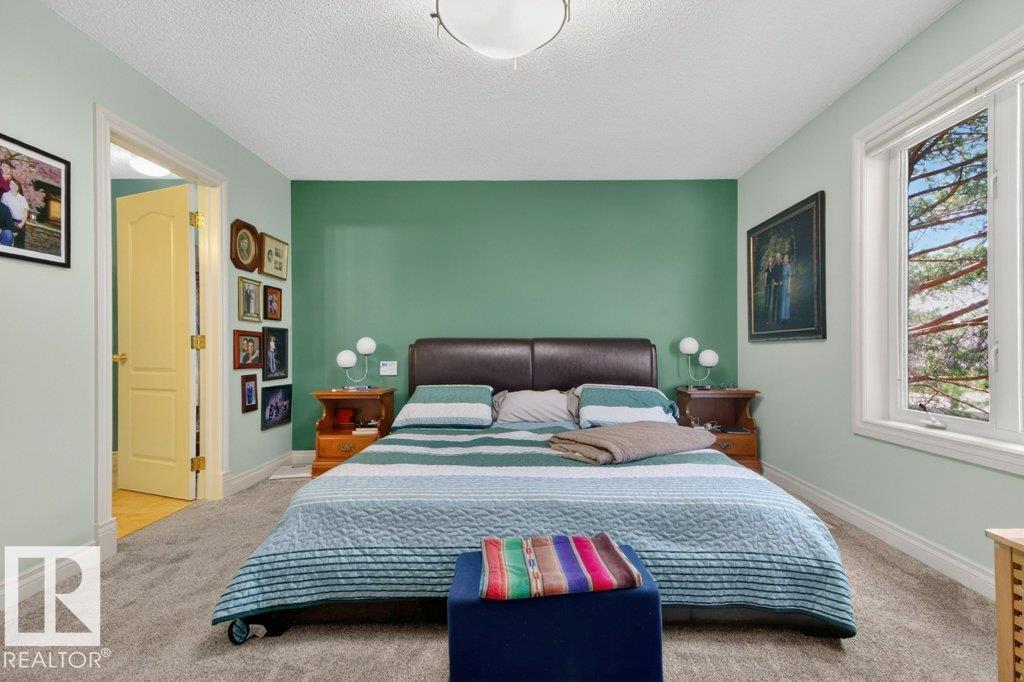 11686 15 AV NW, Edmonton