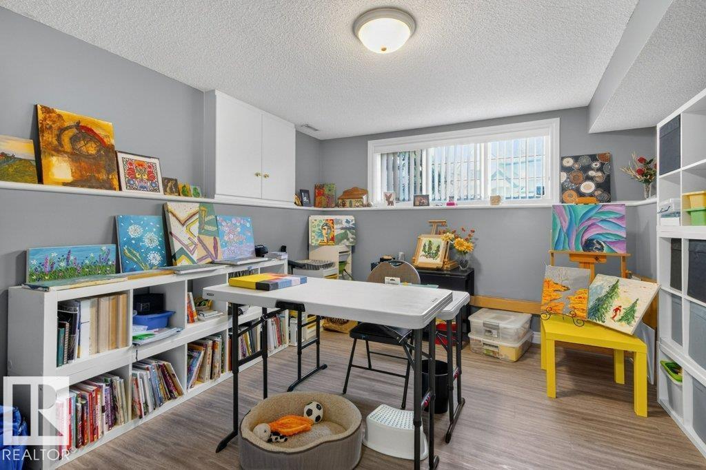 11686 15 AV NW, Edmonton