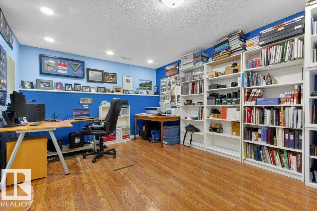 11686 15 AV NW, Edmonton