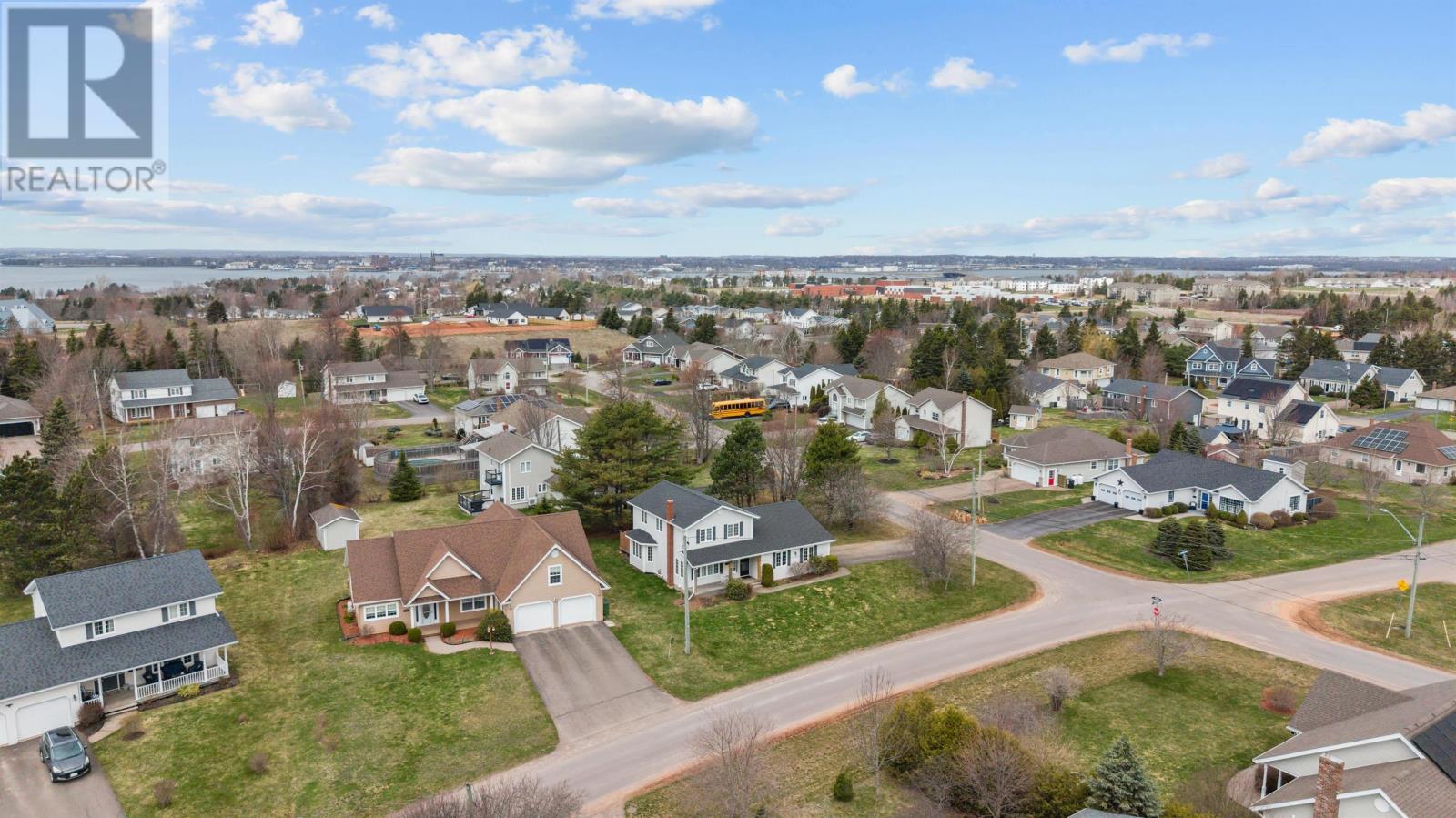 113 GREENSVIEW Drive - 48