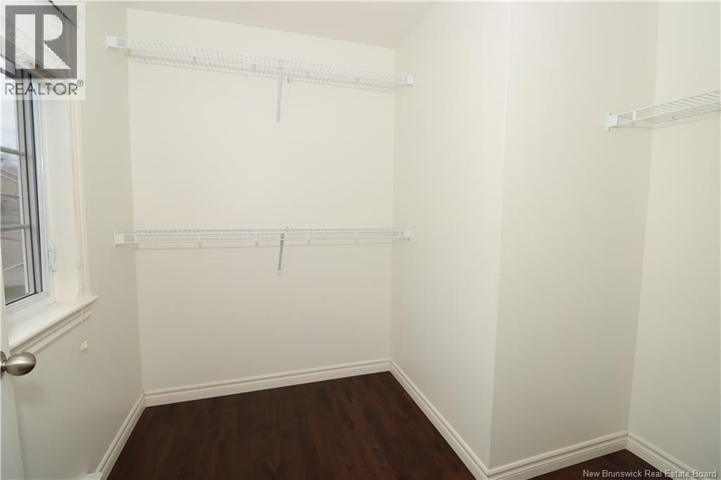 938 Bernard Street - 16