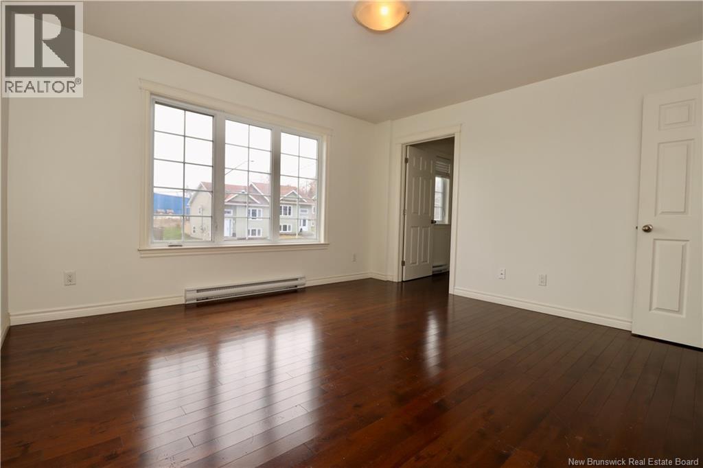 938 Bernard Street - 14