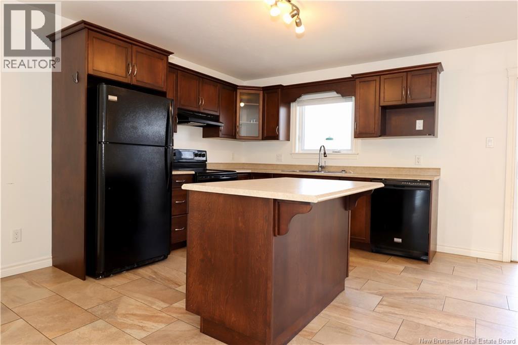 938 Bernard Street - 9