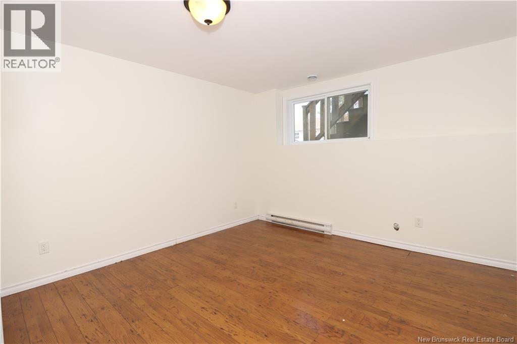 938 Bernard Street - 24