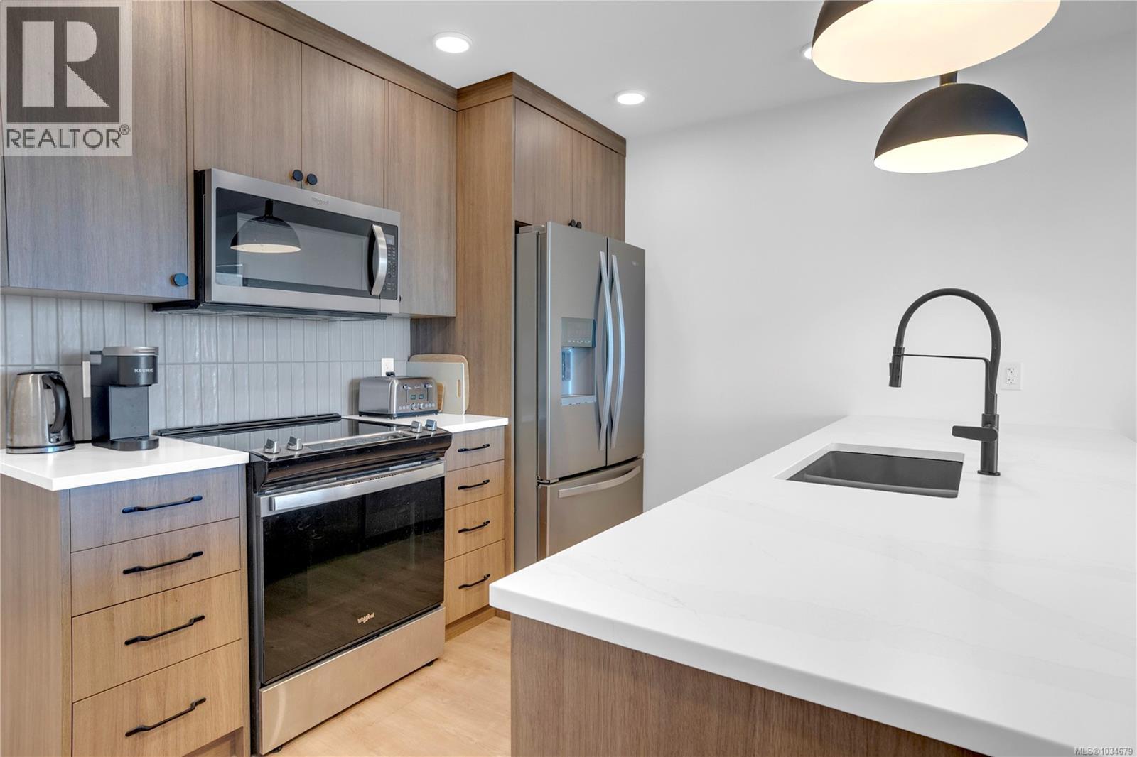 #402 201 Dogwood Dr - 7