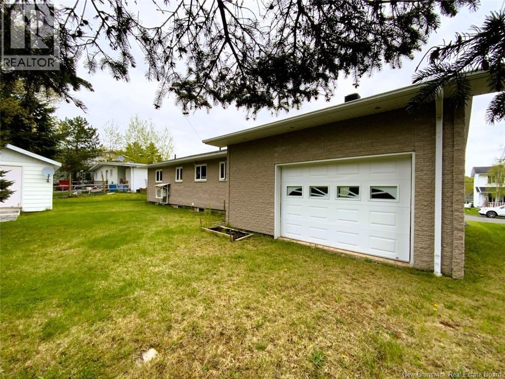 64 Chouinard Avenue - 9