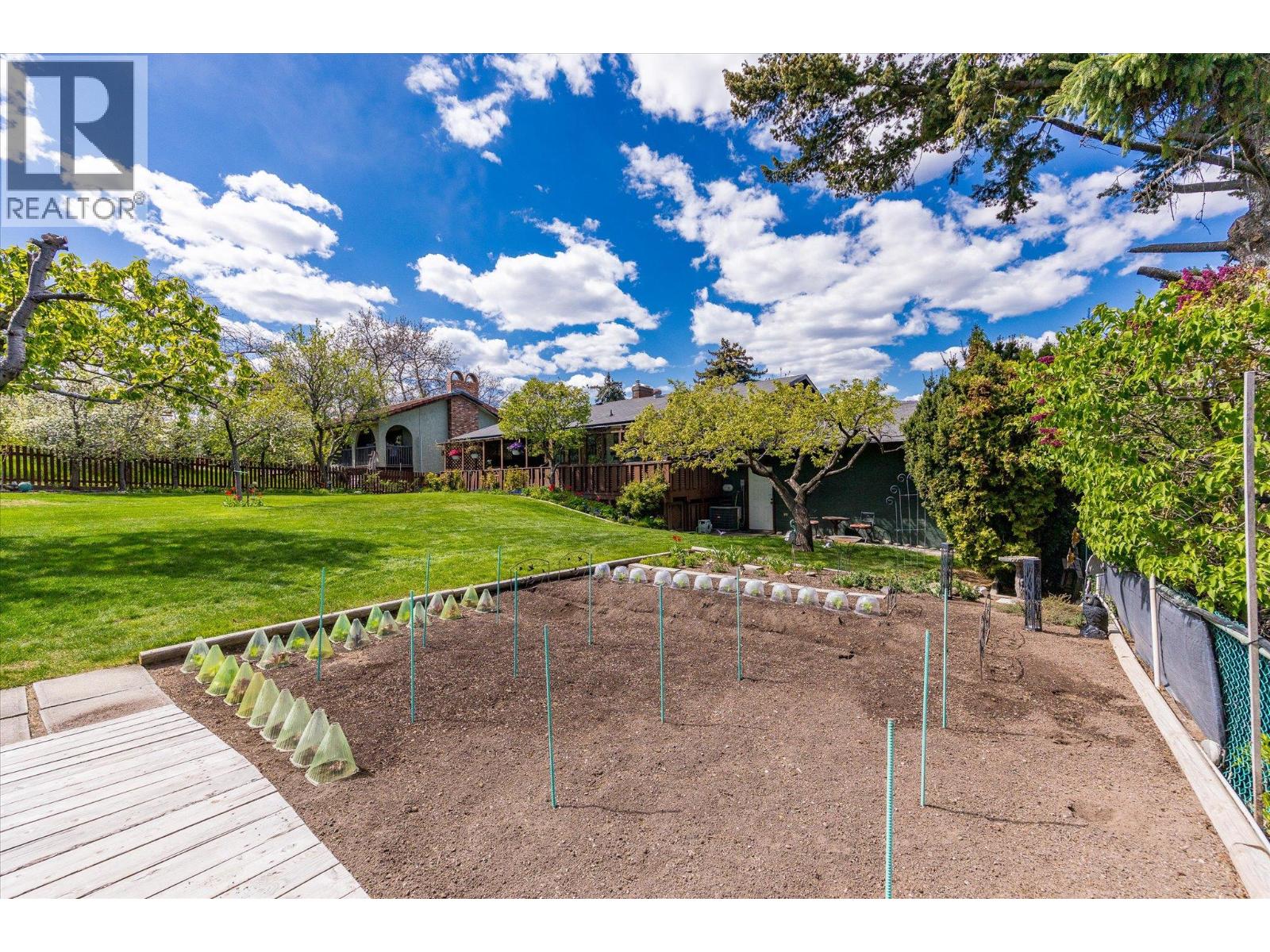 2425 Collingwood Road - 37