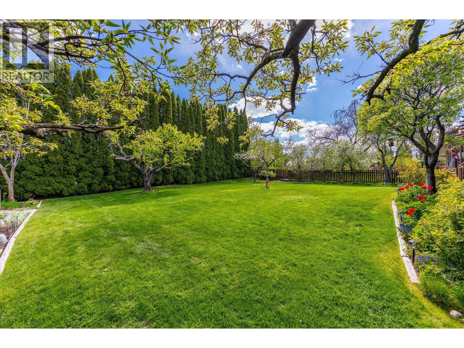 2425 Collingwood Road - 40