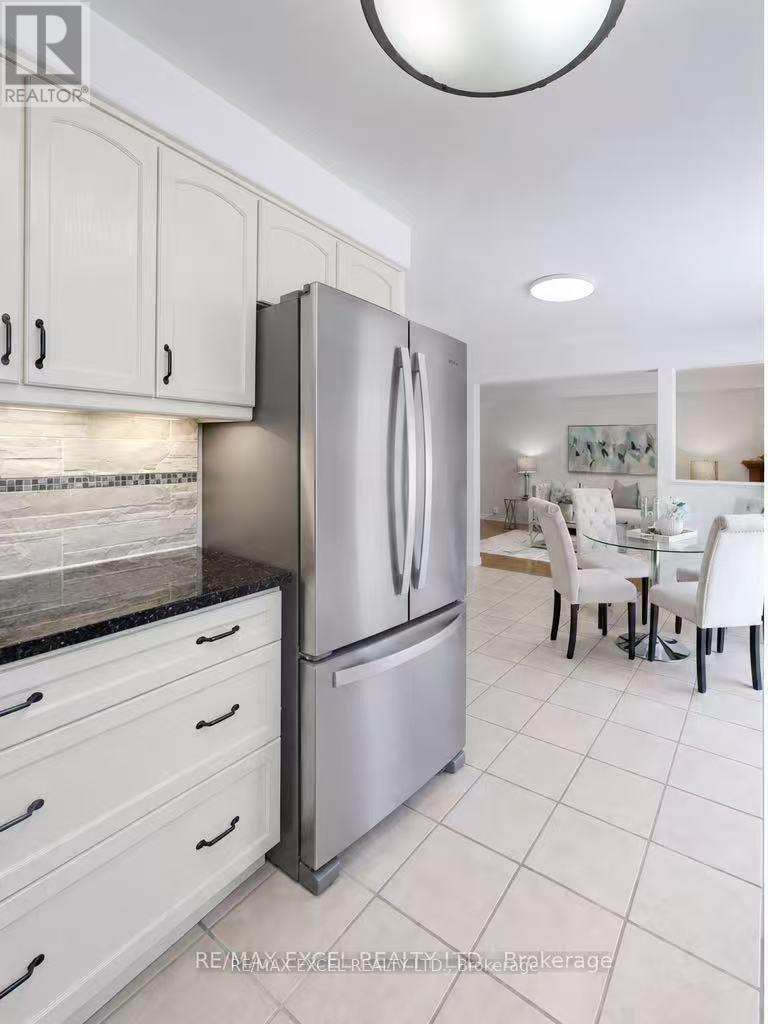 96 FERNCROFT DRIVE - 15