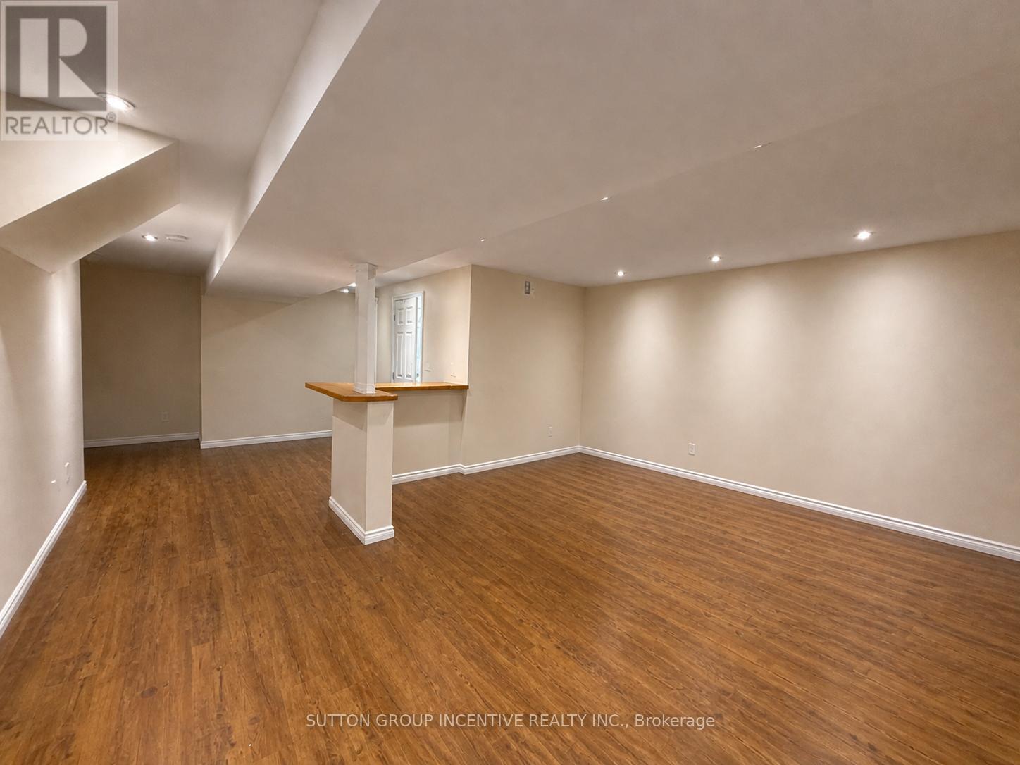 49 SHAINA COURT - 25