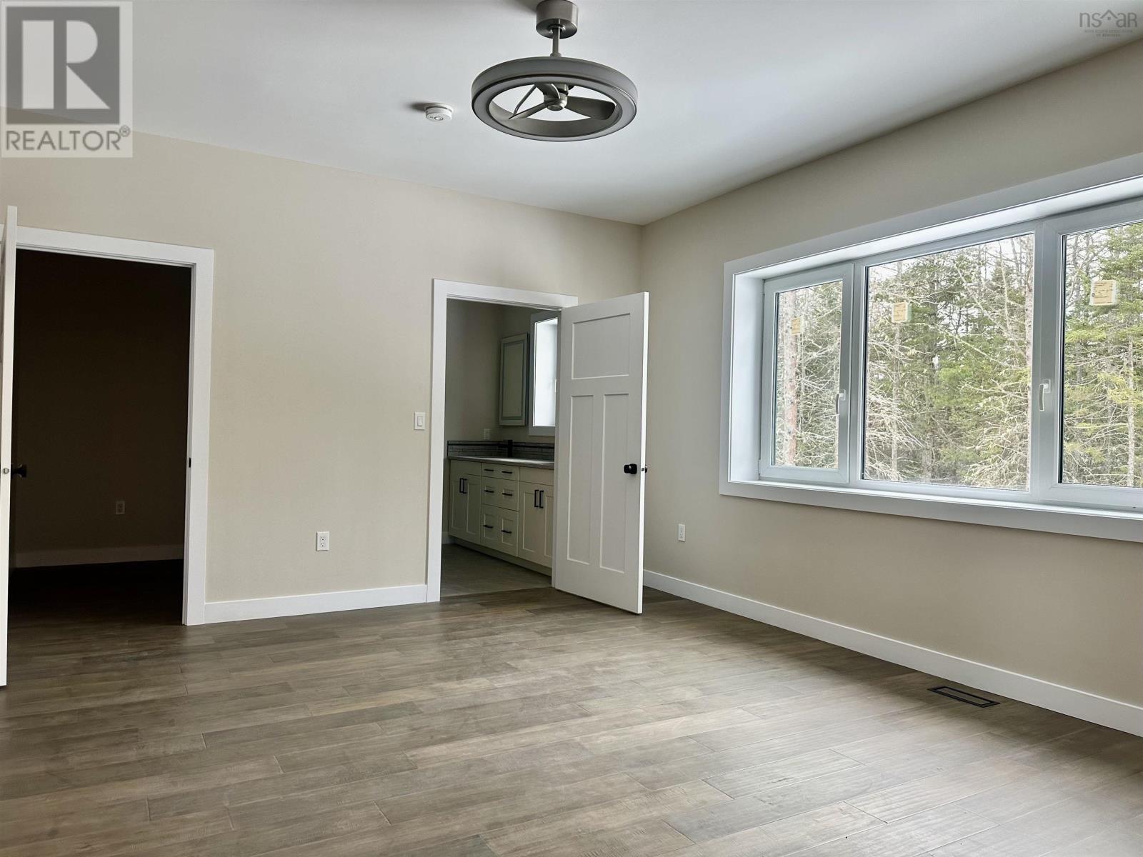 11 Chiavari Close - 19