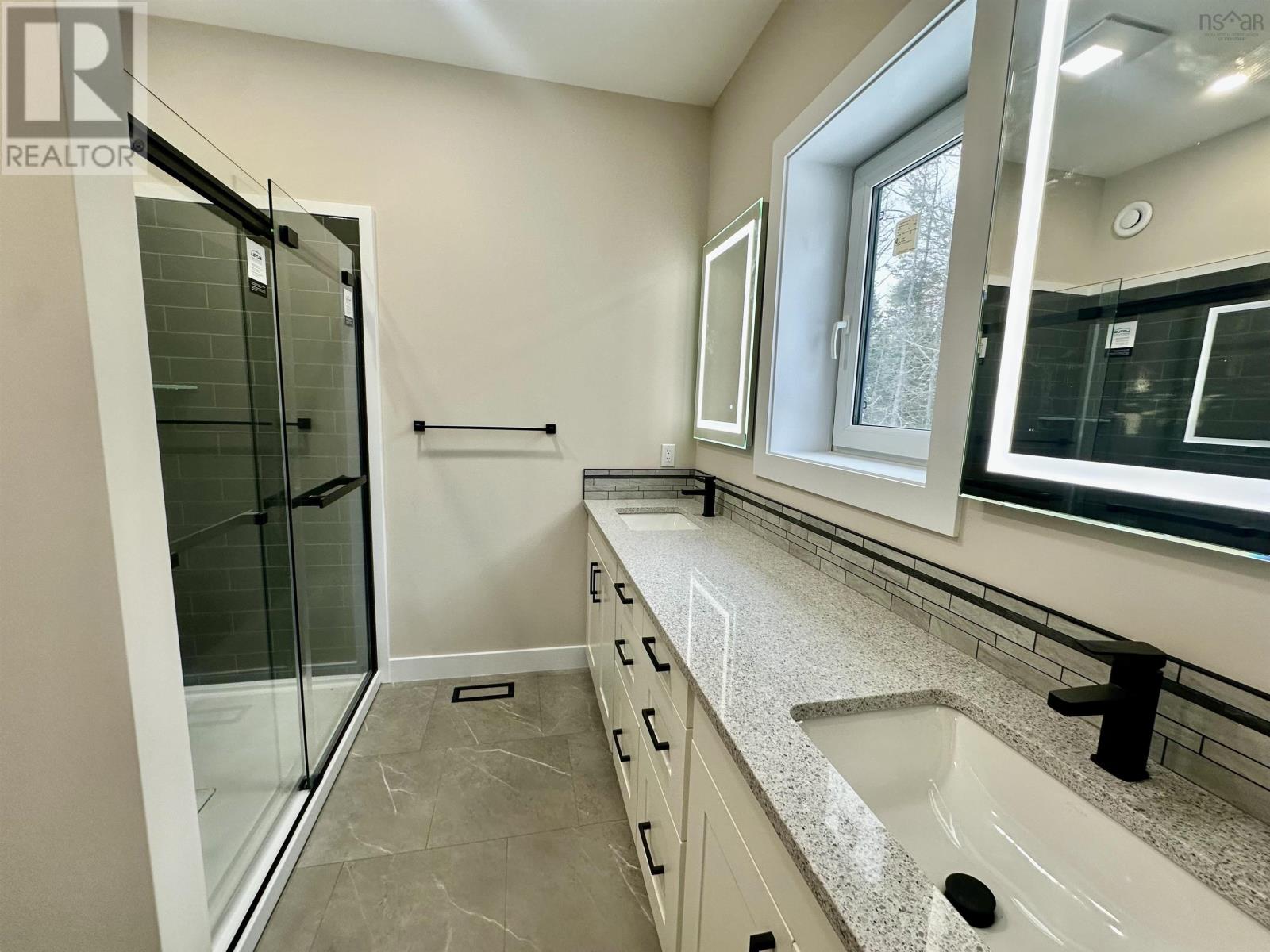 11 Chiavari Close - 20