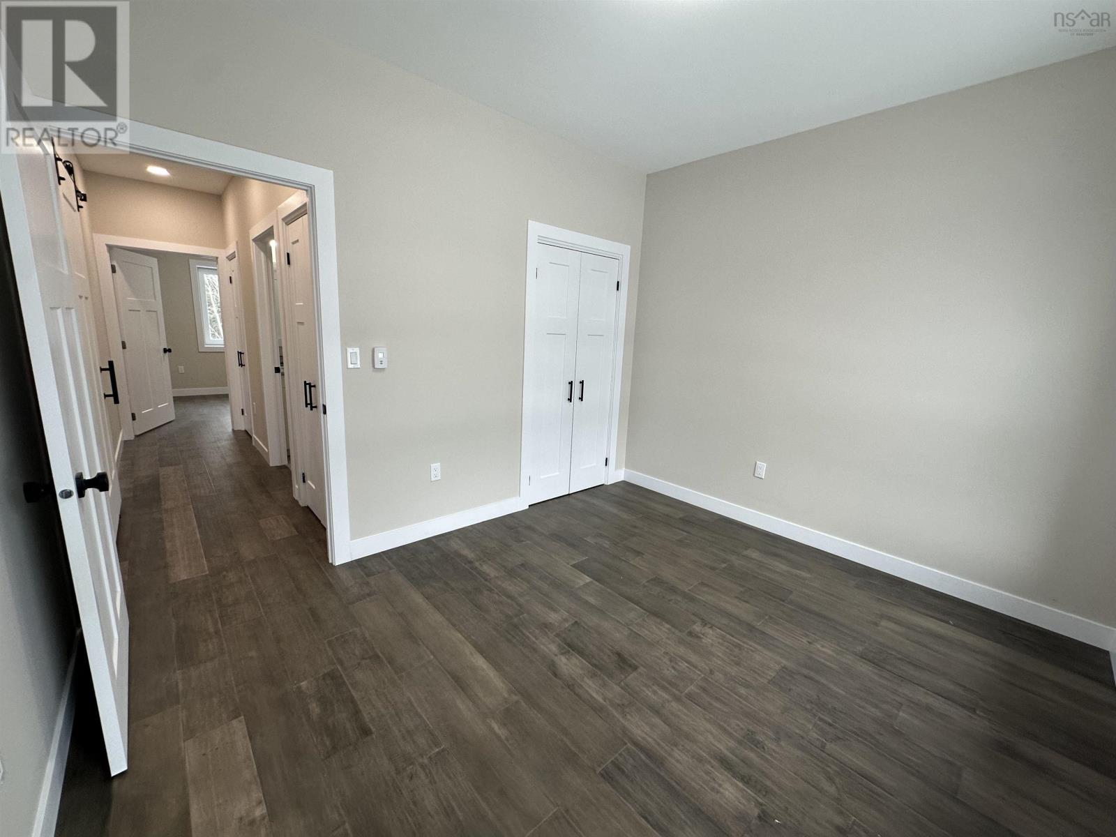11 Chiavari Close - 27