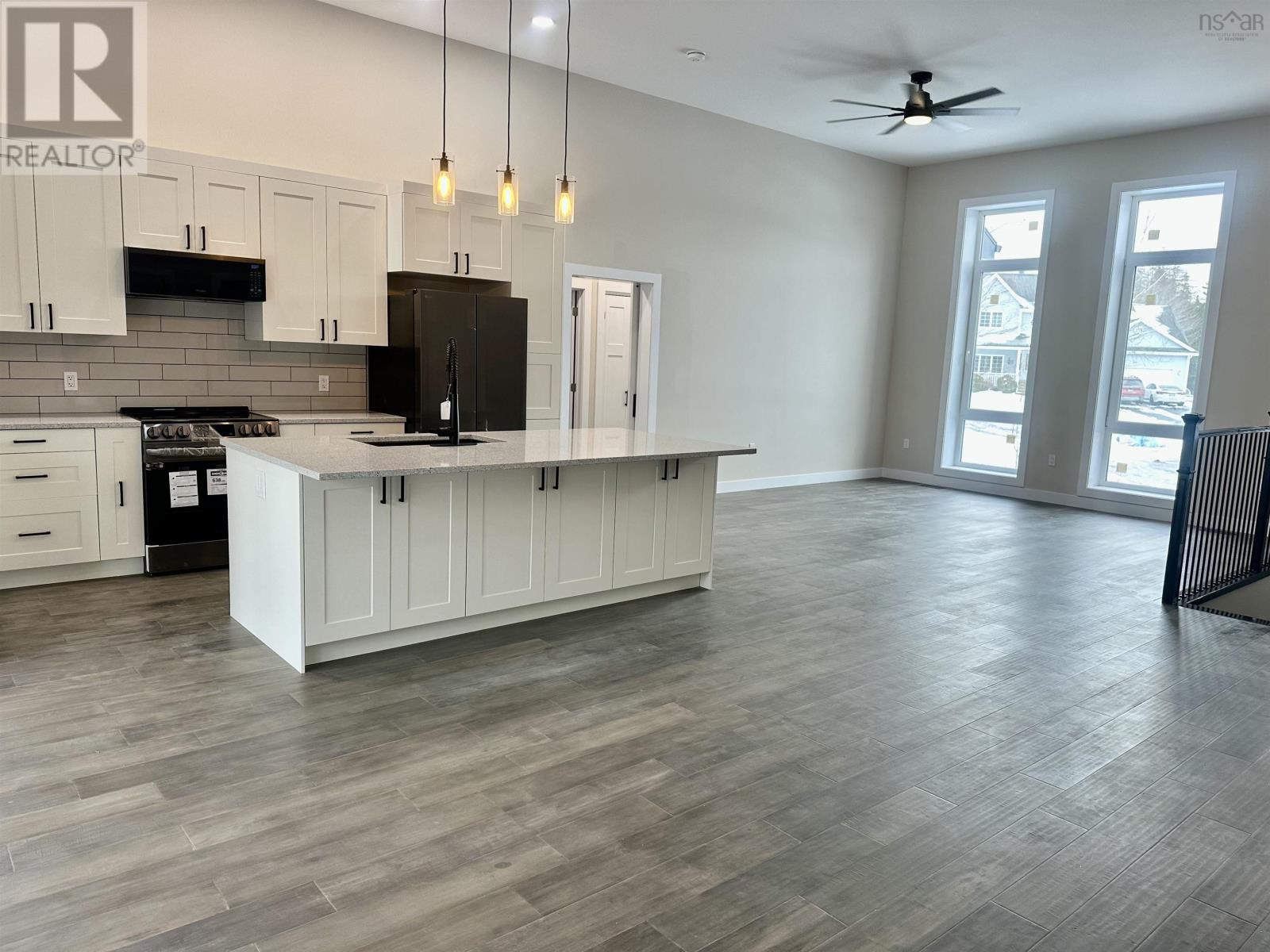 11 Chiavari Close - 16