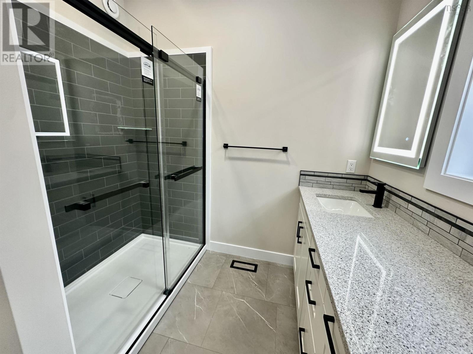 11 Chiavari Close - 21