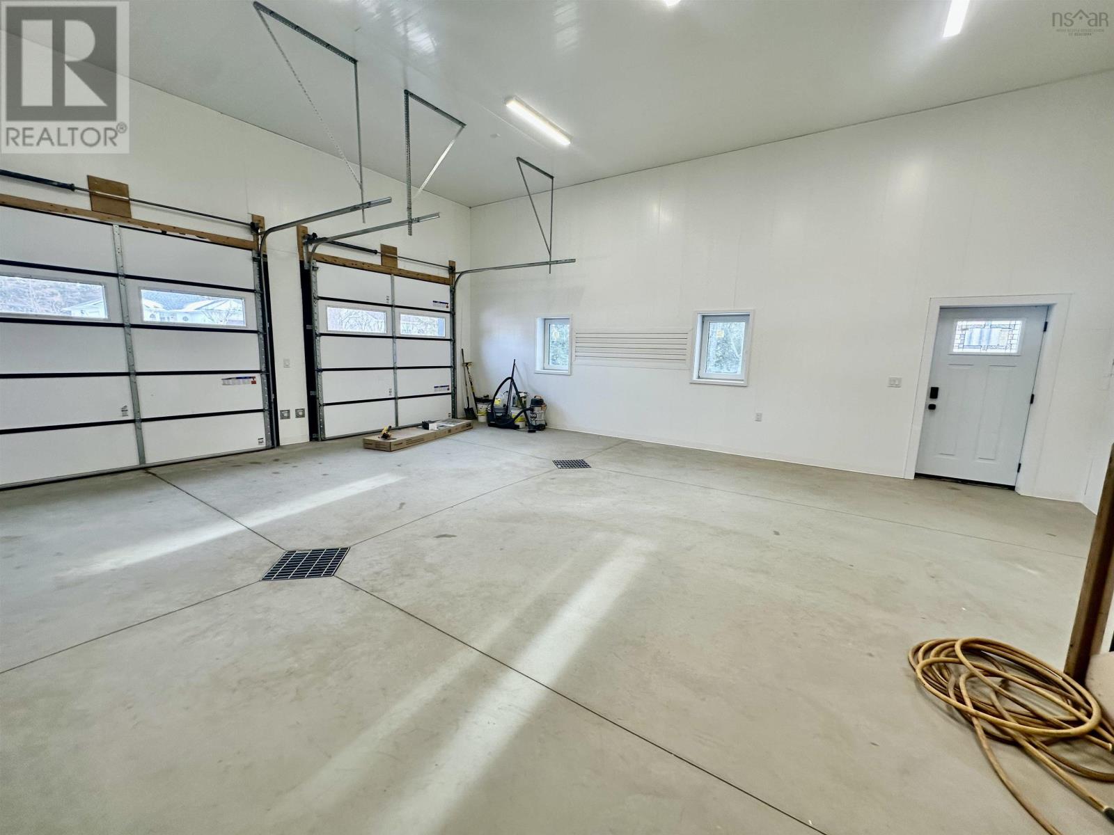 11 Chiavari Close - 31