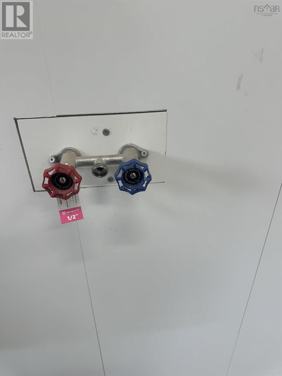 11 Chiavari Close - 33