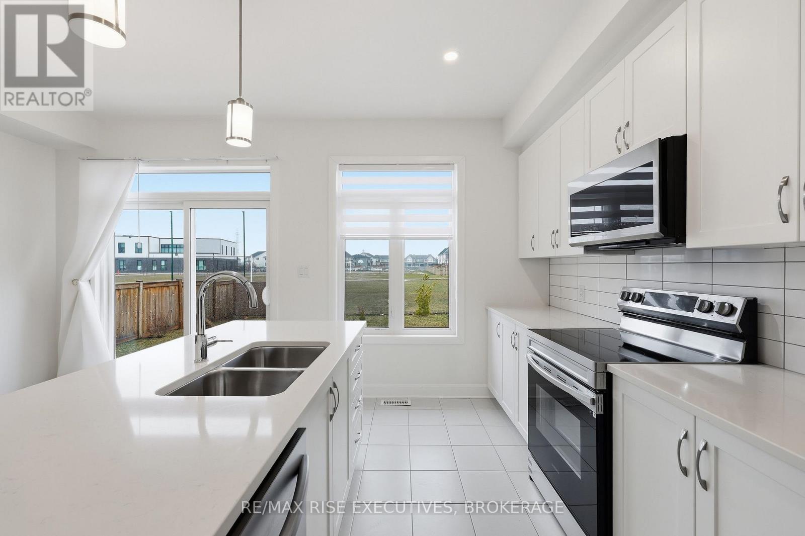 1406 TULIP DRIVE - 13