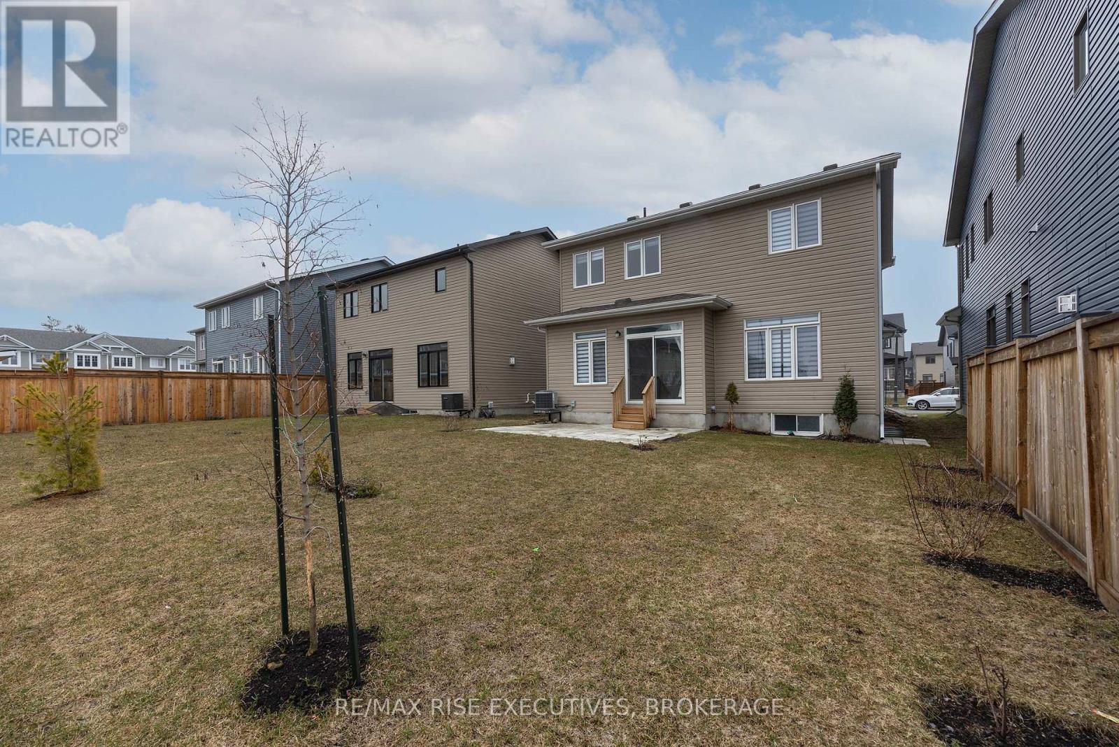 1406 TULIP DRIVE - 35