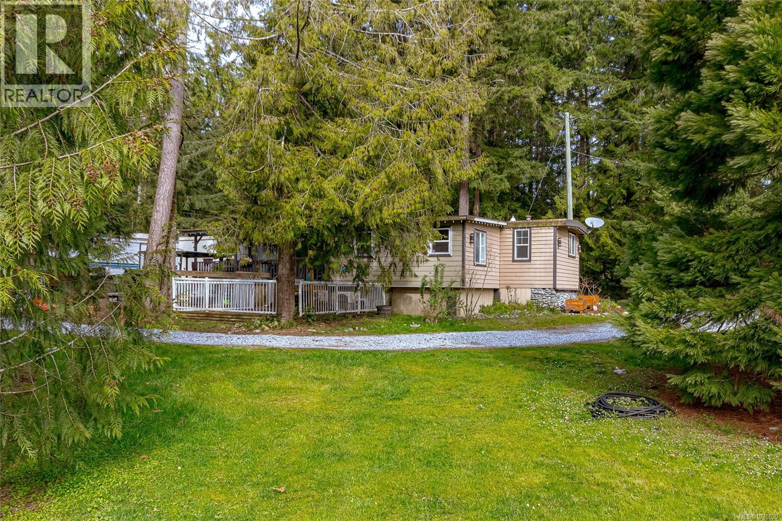 1383 Carlton Dr - 5