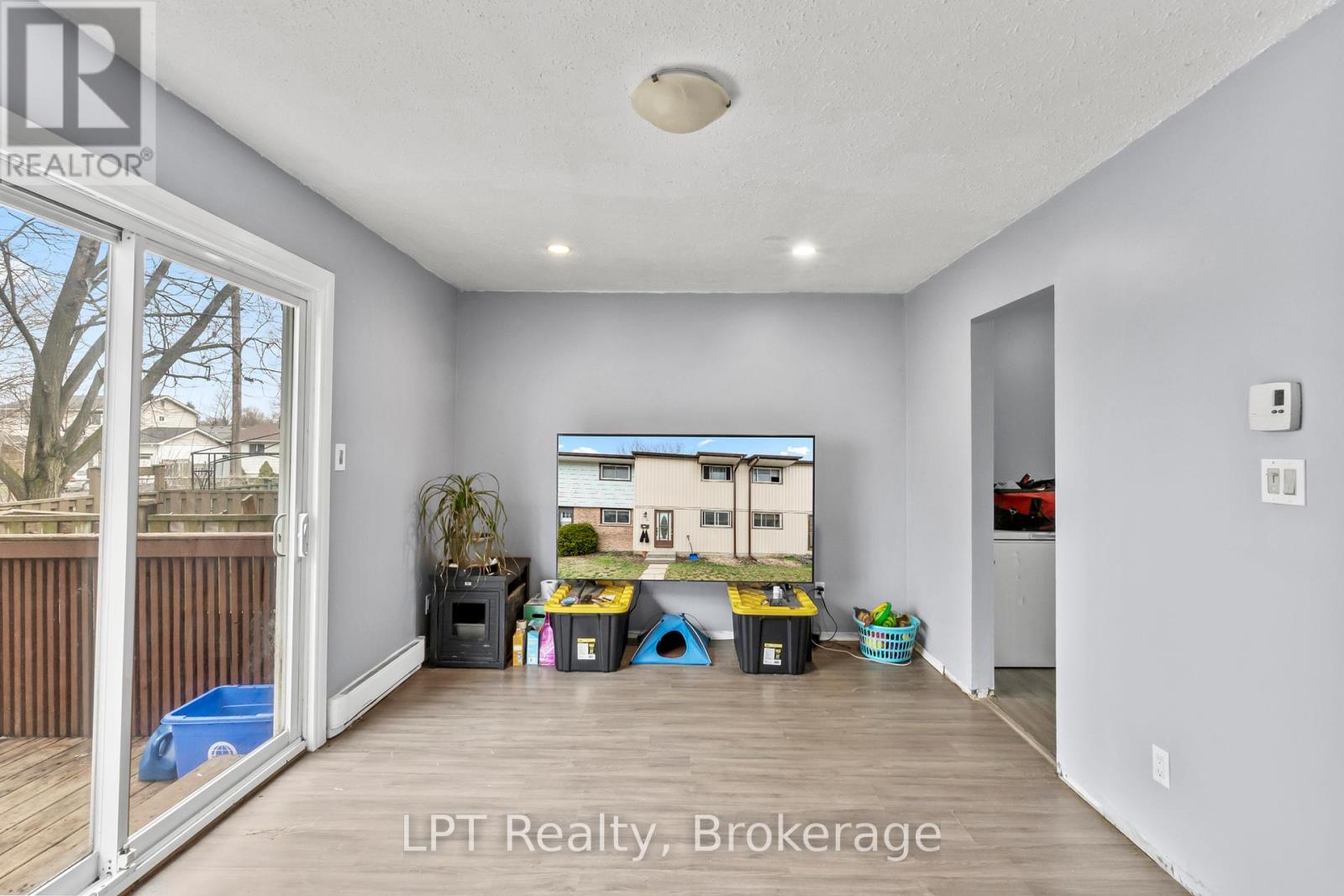 4 TIFFANY PLACE - 11