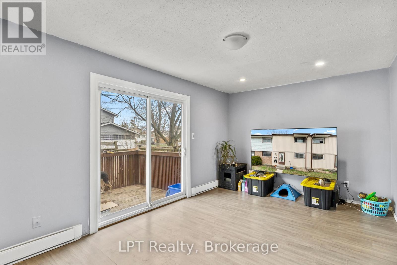4 TIFFANY PLACE - 12