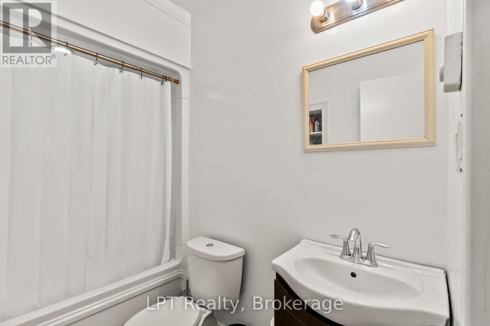4 TIFFANY PLACE - 17