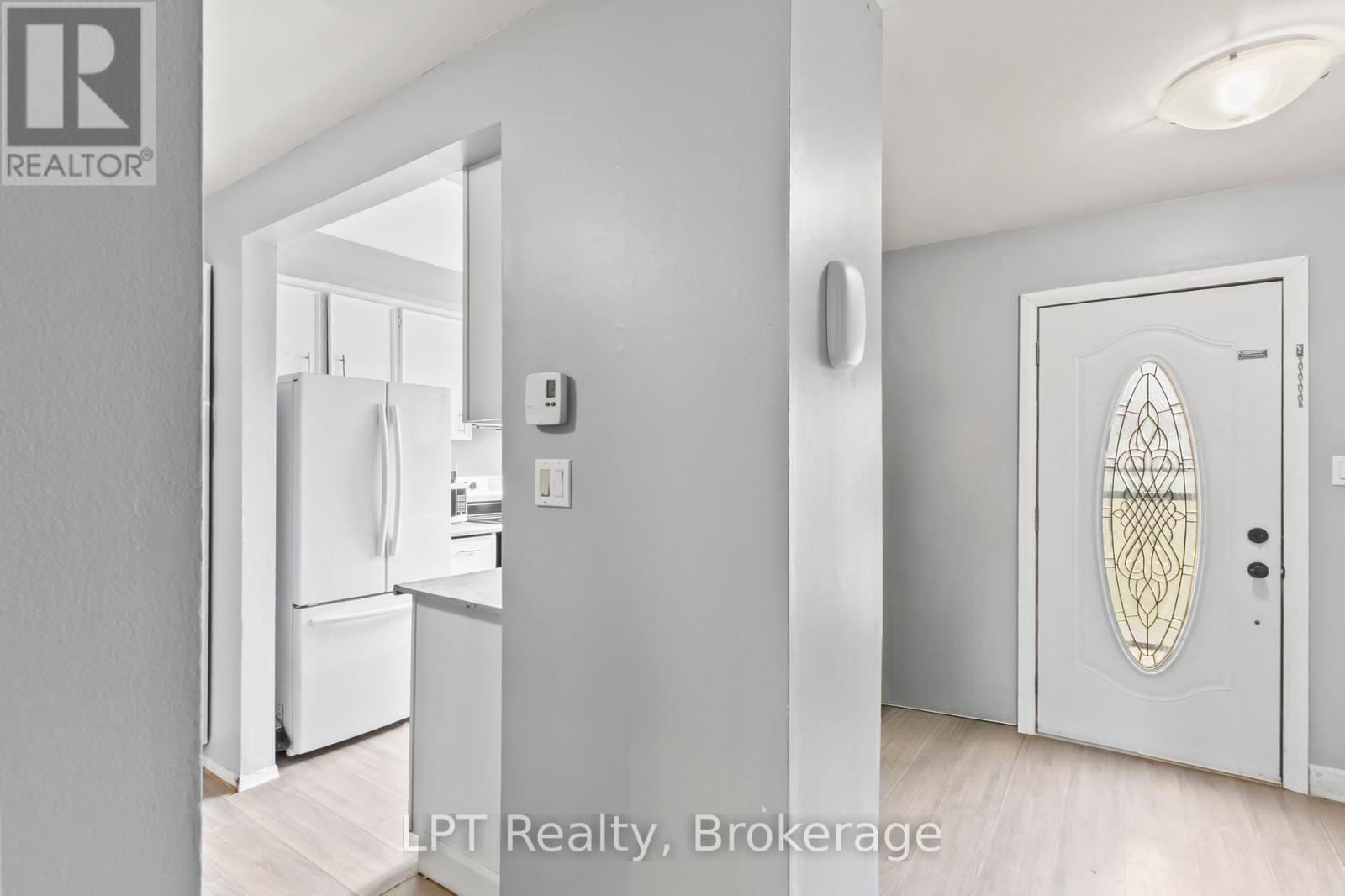 4 TIFFANY PLACE - 5