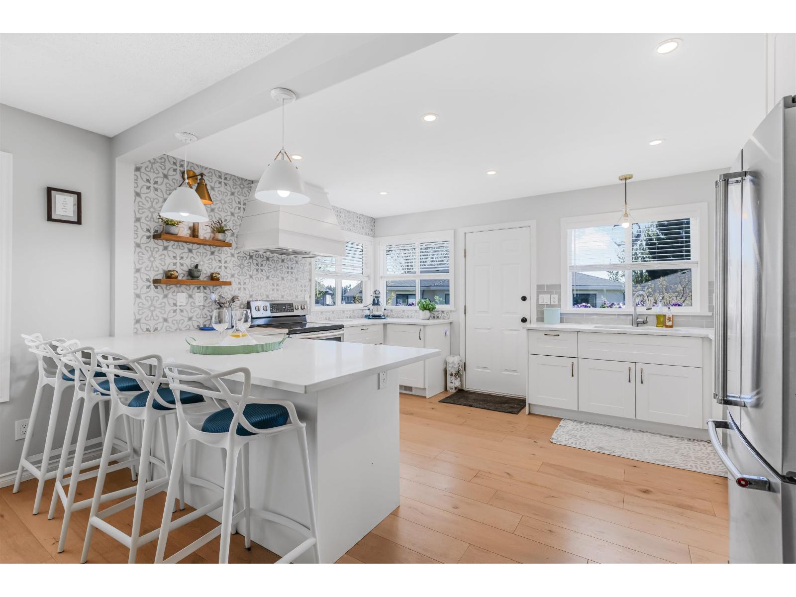 5 Bed, 3 Bath House for Sale in Surrey – 2254 154A STREET, Surrey - Image 5