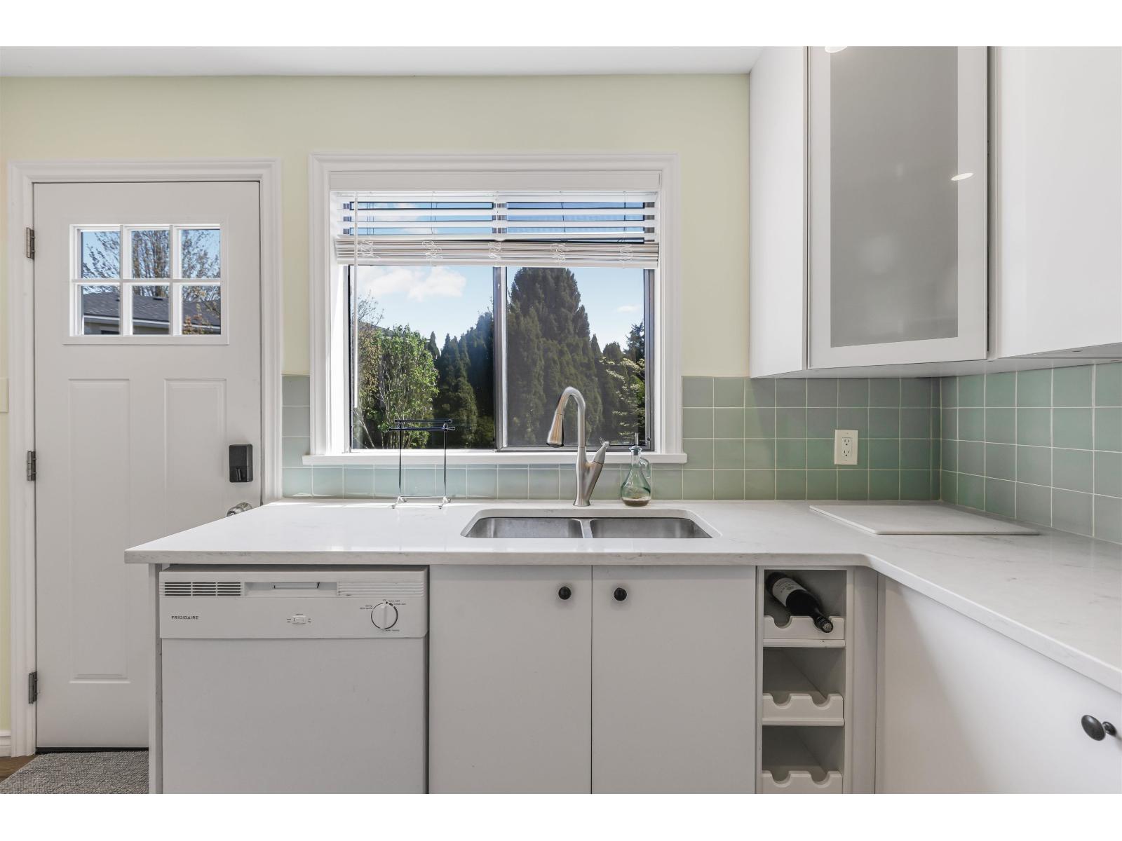 5 Bed, 3 Bath House for Sale in Surrey – 2254 154A STREET, Surrey - Image 27