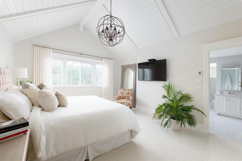 3758 DEVONSHIRE DRIVE, Surrey