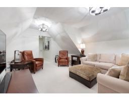 3758 Devonshire Drive, Surrey, BC V3Z0H8 Photo 15