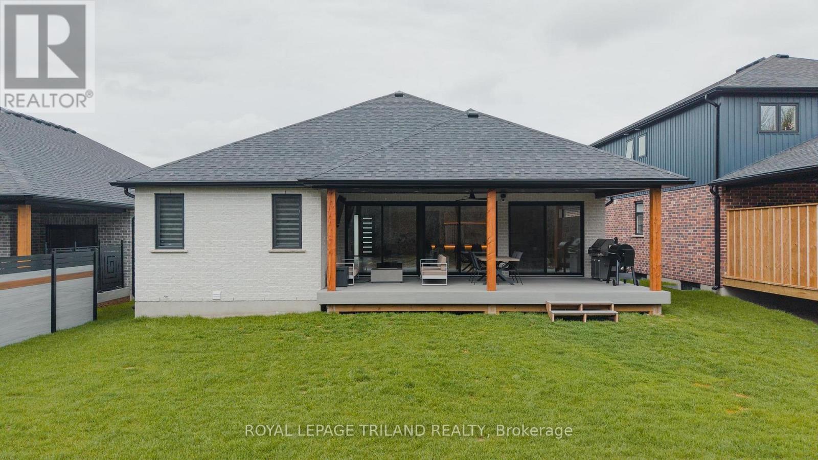 62 AVERY PLACE - 31