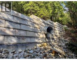 1010 Quarry Lane, Squamish, BC V8B1J2 Photo 10