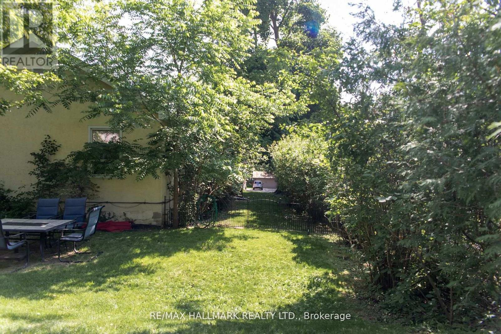 86 CHURCH STREET S - 32