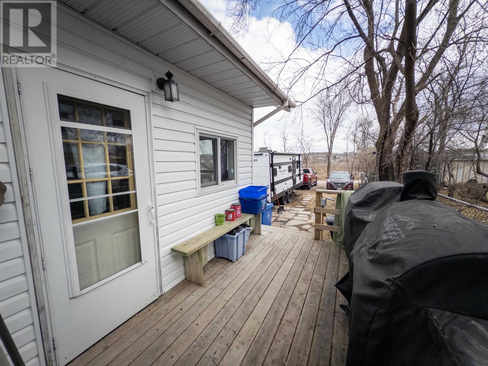 114 Fourth Street North, Kenora, Ontario, P9N2M5 — Photo 2